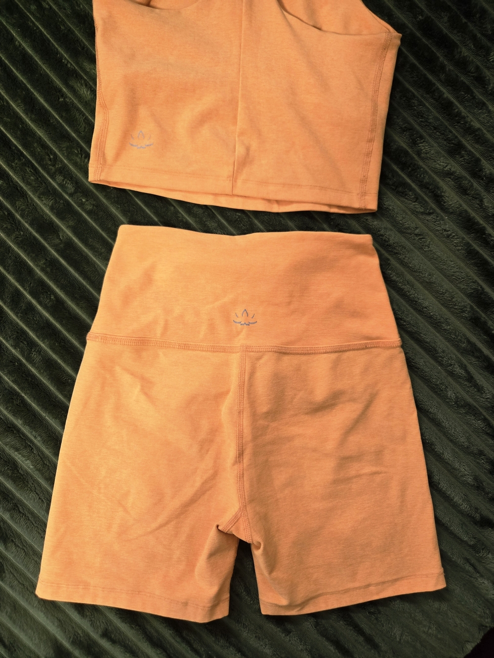 Sunset Yellow Athletic Crop Top & High-Waist Bike Shorts Set - Picture 2 of 7